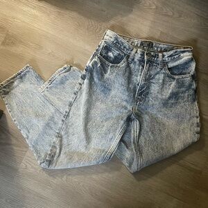 Abercrombie & Fitch High Rise Acid Wash Mom Jean